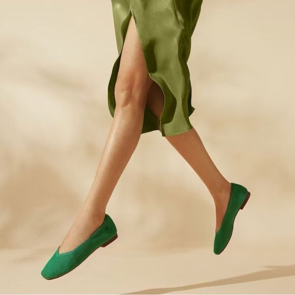 VIVAIA ~ Margot 2.0 Square Toe V-Cut Flats ~ Forest Green ~ 39 ~ sz. 8 - Picture 2 of 8